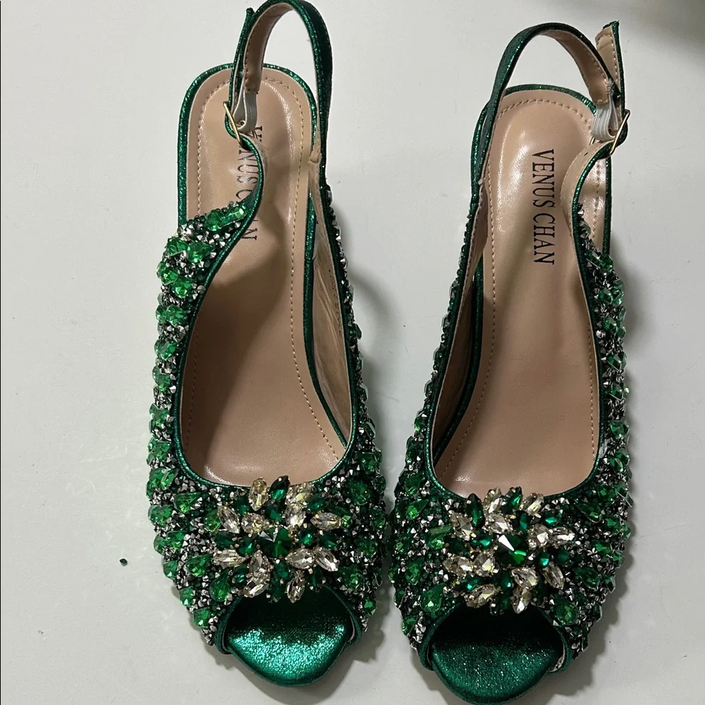 Green Embellished Women's Heels - Picture 13 of 17